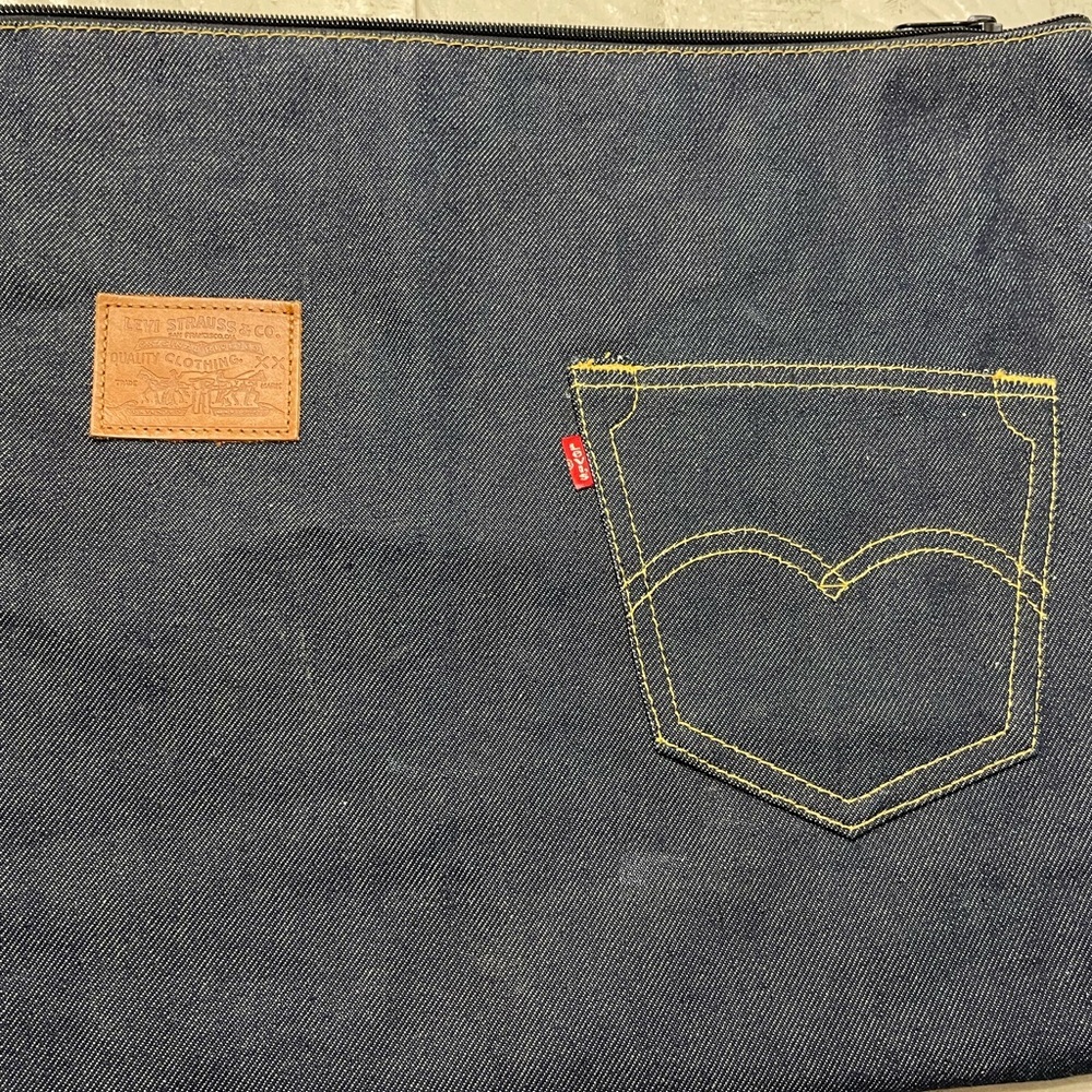Levi's Dark Blue Denim Laptop Bag - Picture 3 of 5